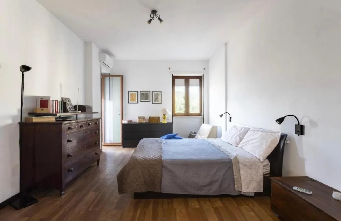 Salesiani Room A Lecce 0*,
